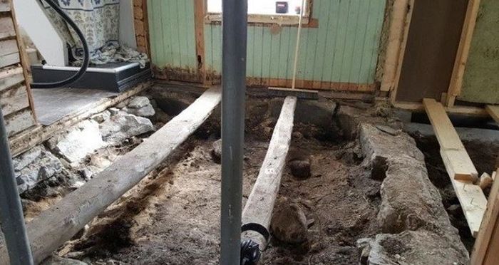 Ini adalah bongkahan yang diperkirakan adalah pemakaman Viking.