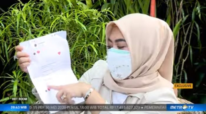 Aisyahrani membacakan DM yang dikirim Luna Maya untuk Syahrini