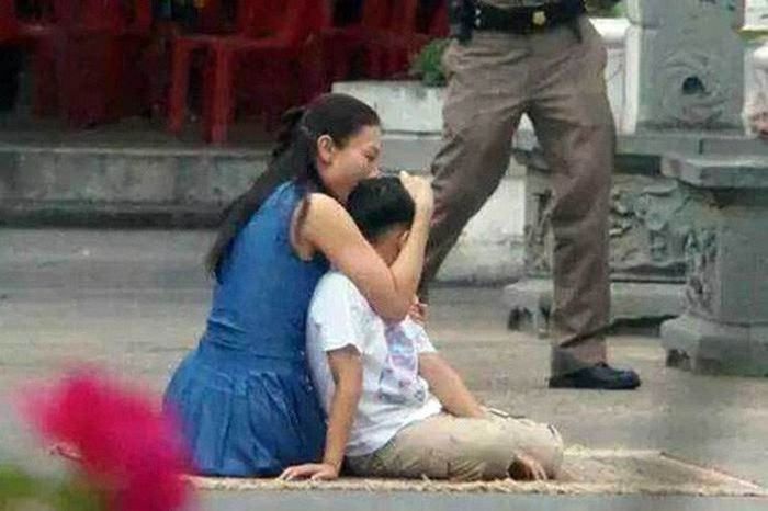 Perpisahan pangeran Dipangkorn dengan ibunya saat diusir dari istana,