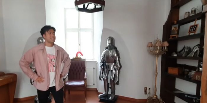 Kastil milik Vidi Aldiano di Jerman