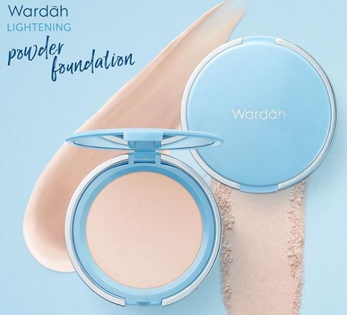 Wardah Lightening Powder Foundation. 