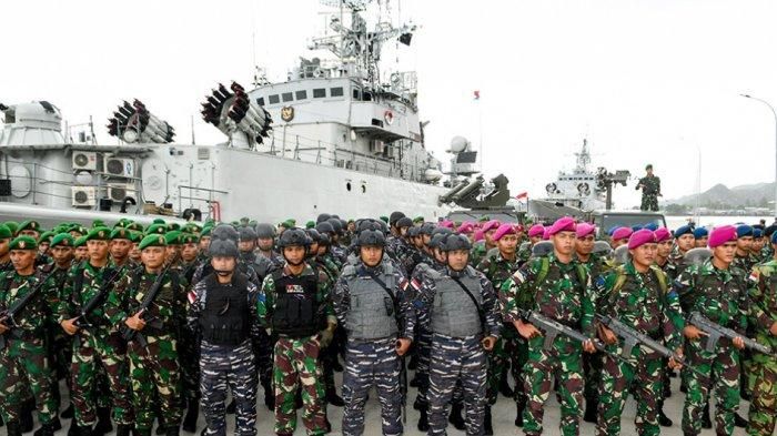 Briefing TNI sebelum memulai operasi siaga di Natuna