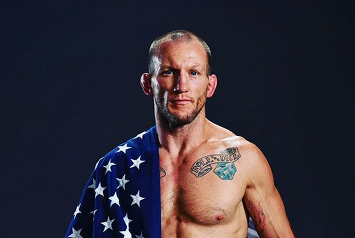 Petarung UFC asal Amerika Serikat, Gray Maynard yang merasa bayaran yang ia terima layaknya tunasusila.
