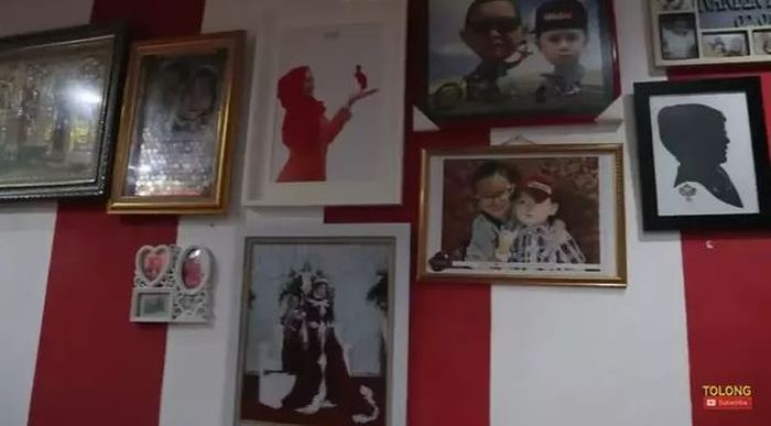 Intip Potret Rumah Daus Mini dan Istri yang Serba Merah dan Sederhana  