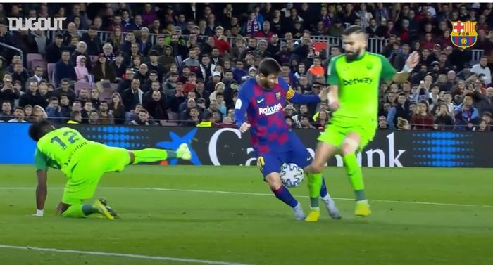 Aksi Lionel Messi saat proses mencetak gol dalam partai Copa del Rey Barcelona vs Leganes di Camp Nou, 30 Januari 2020.