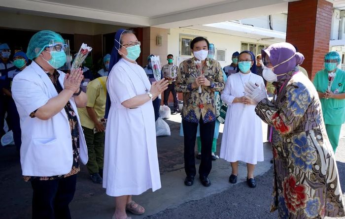  Wali Kota Surabaya Tri Rismaharini