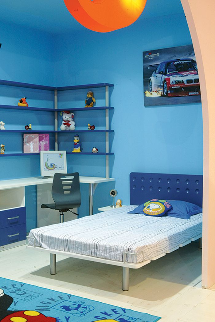 desain kamar tidur anak remaja perempuan modern warna biru