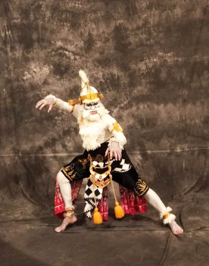 Hanoman, tokoh yang muncul dalam wiracarita Ramayana.