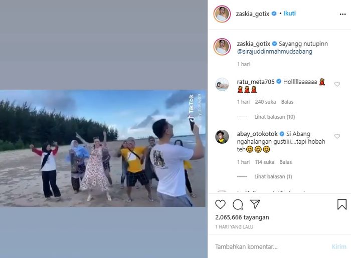 Zaskia Gotik ditegur netizen gegara ketahuan asyik joget Tik Tok saat hamil muda Tangkapan layar Instagram @zaskia_gotik