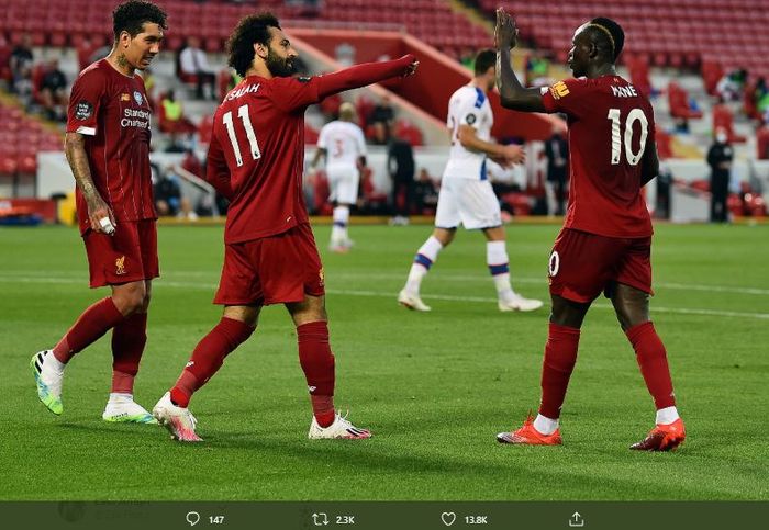 Trio penyerang Liverpool merayakan gol ke gawang Crystal Palace dalam laga pekan ke-31 Liga Inggris 2019-2020.