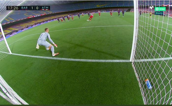 Tendangan penalti Atletico Madrid oleh Diego Costa yang diulang wasit.