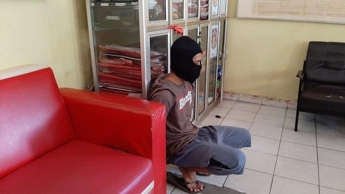 FD (25), pelaku predator anak.
