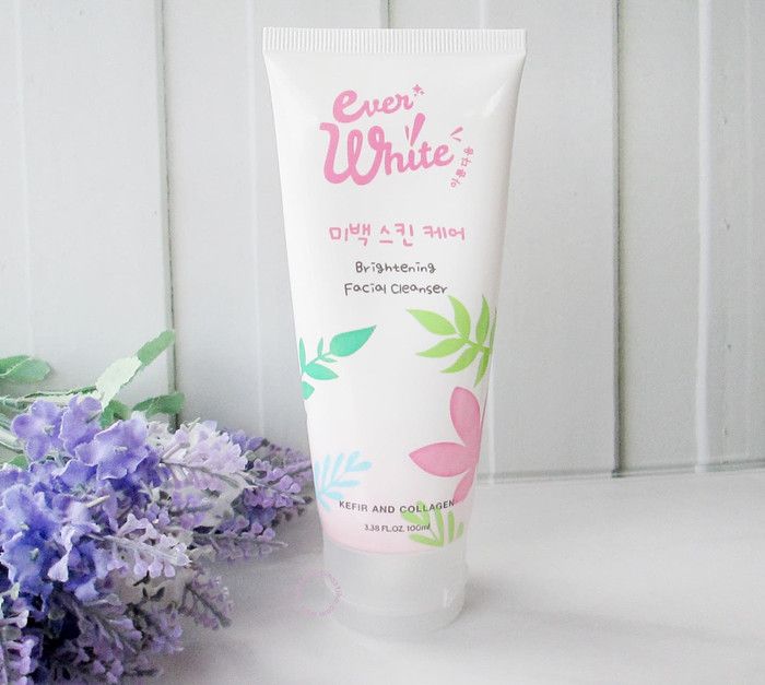 Everwhite Brightening Facial Wash.