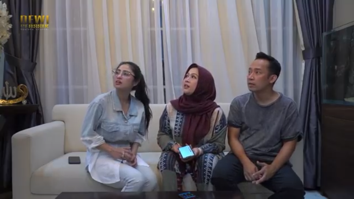 Denny cagur ngamuk saat difitnah selingkuh Dewi Perssik