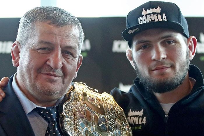 Abdulmanap (kiri), Ayah Khabib Nurmagomedov Meninggal Dunia Karena COVID-19 dan Komplikasi