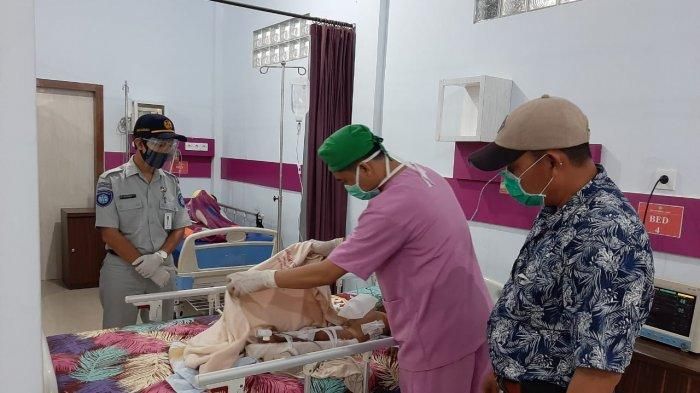 Jasa Raharja Jambi melakukan kunjungan korban kecelakaan Bus Rapi