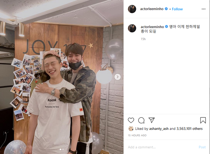 Unggahan Lee Min Ho bersama Woo Do Hwan sebelum keberangkatan Woo Do Hwan menjalankan tugas wamil.