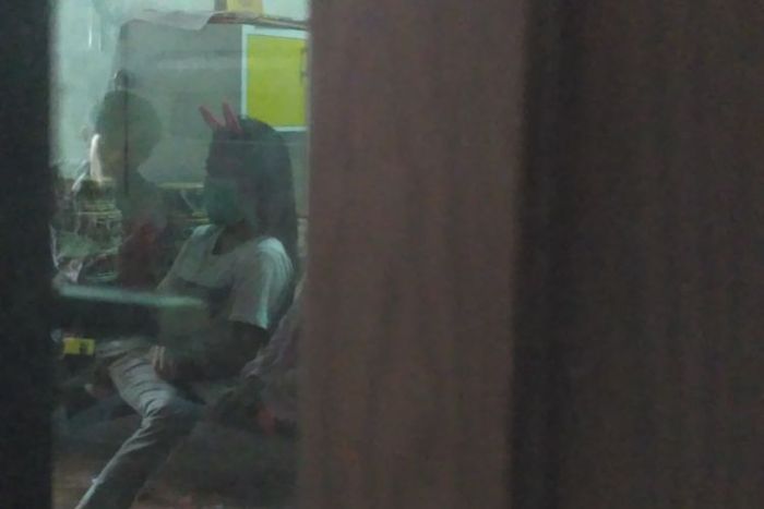 NF (13) korban pencabulan petugas perlindungan anak Lampung Timur saat diperiksa di Mapolda Lampung, Selasa (7/7/2020).