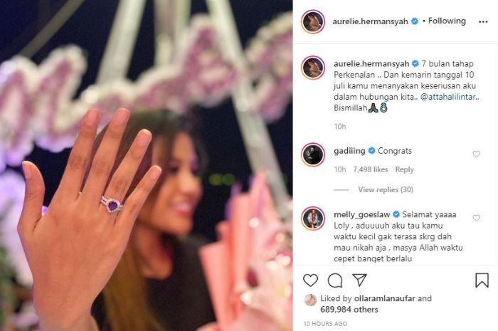 Aurel diberi cincin