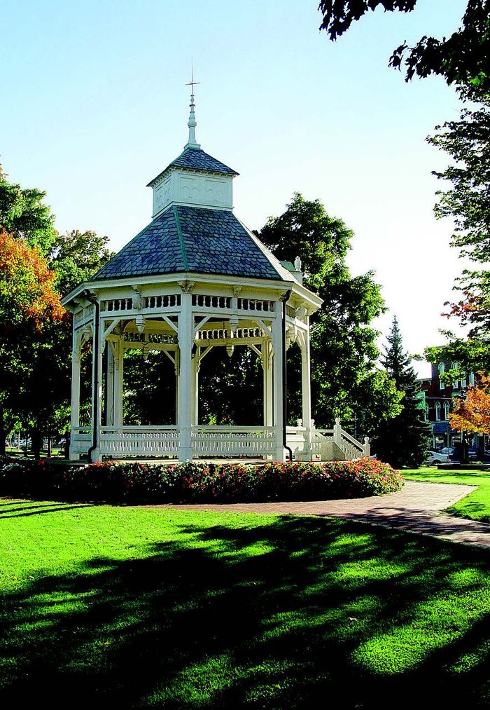 Gazebo beton.