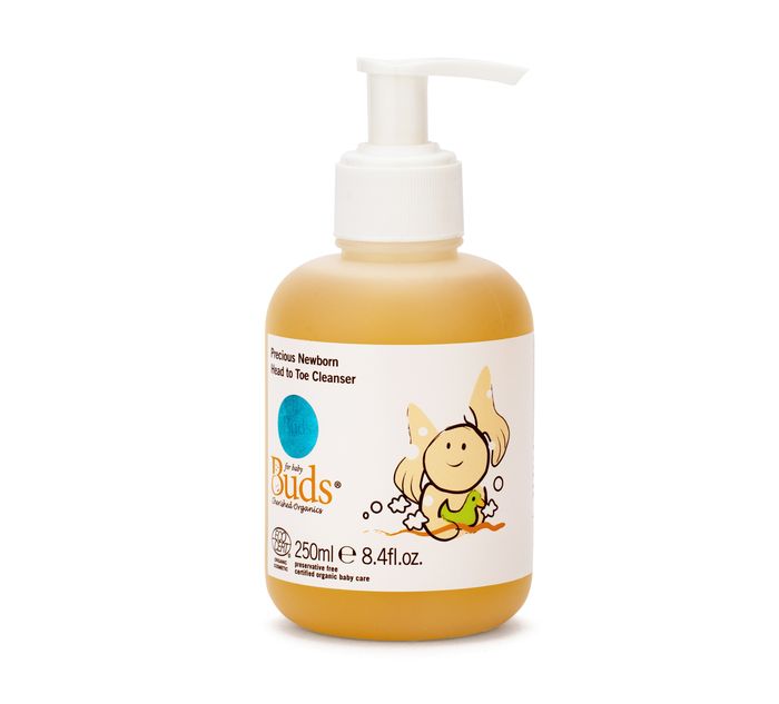 Precious Newborn Head to Toe Cleanser dapat menjadi sabun sekaligus shampoo Si Kecil