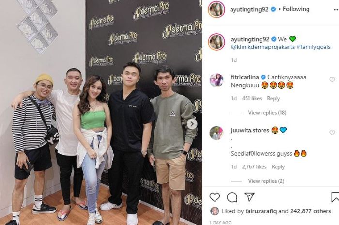 Penampilan Ayu Ting Ting