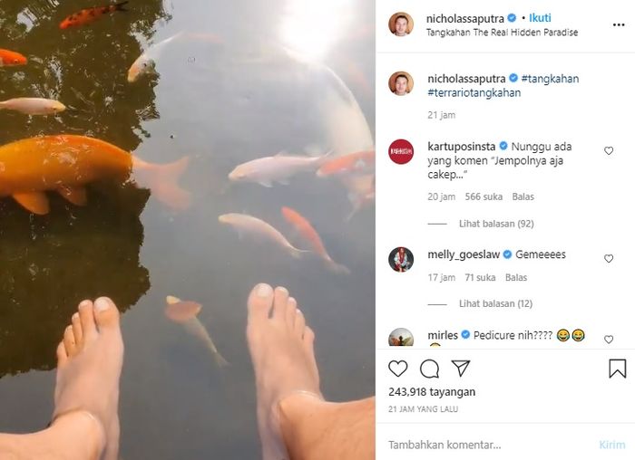 Nicholas Saputra bikin geger netizen usai posting foto kaki di kolam ikan.