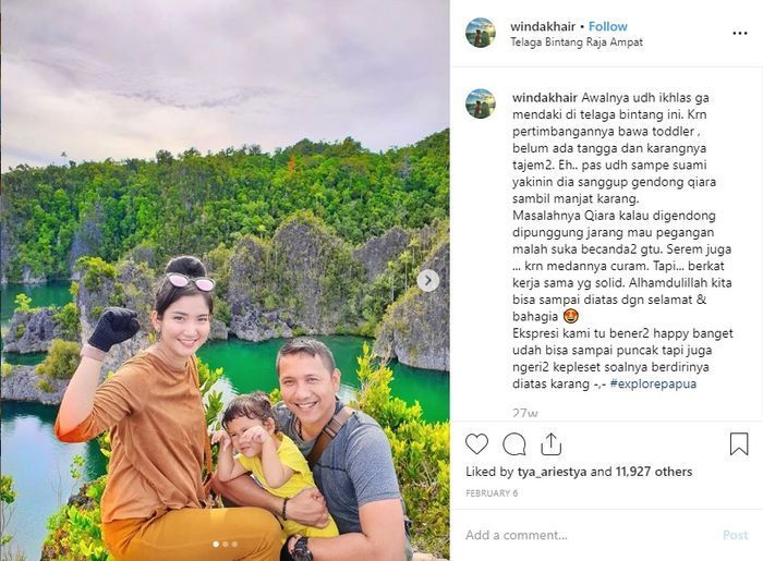 Winda dan suaminya mengajak anaknya berlibur bersama