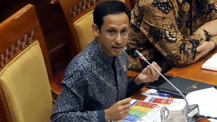 Mendikbud Nadiem Makarim  saat rapat
