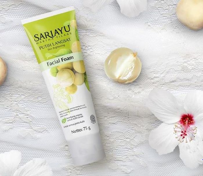 Sariayu Putih Langsat Facial Foam.