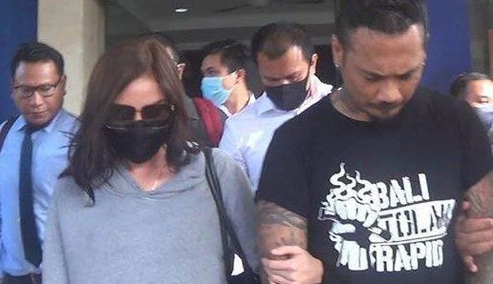 Jerinx gunakan kaos bertuliskan 'Bali Tolak Rapid'