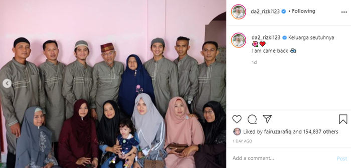 Rizki DA dan keluarga besarnya, tanpa sang istri