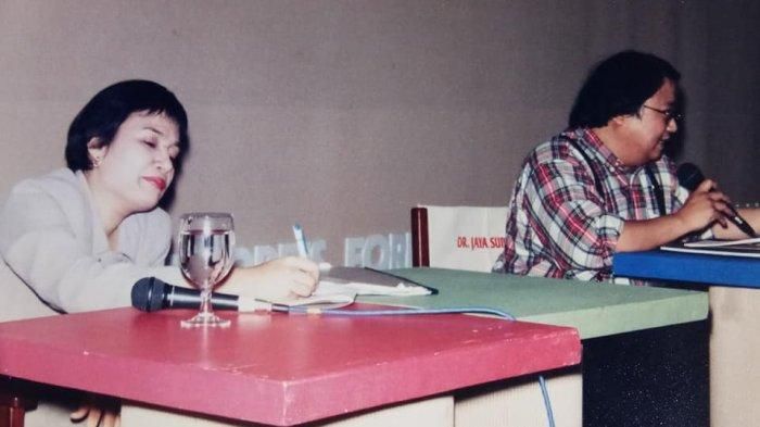 Sri Mulyani Indrawati dalam acara yang diselenggarakan oleh Jokowi di Solo, 14 Agustus 1998.