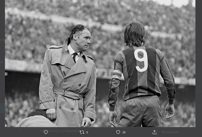 Rinus Michels (kiri) saat menjadi pelatih Johan Cruyff di Barcelona.