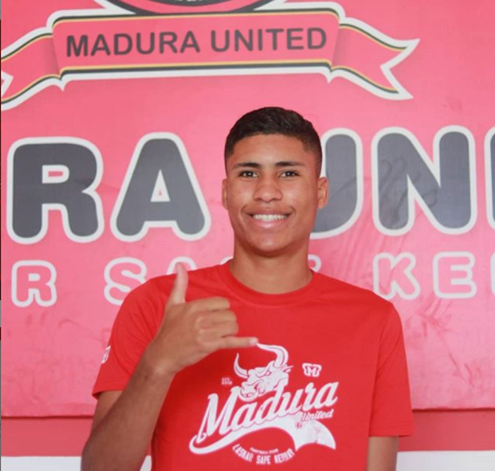 Pemain muda asing Madura United asal Brasil, Robert Junior Rodrigues Santos.