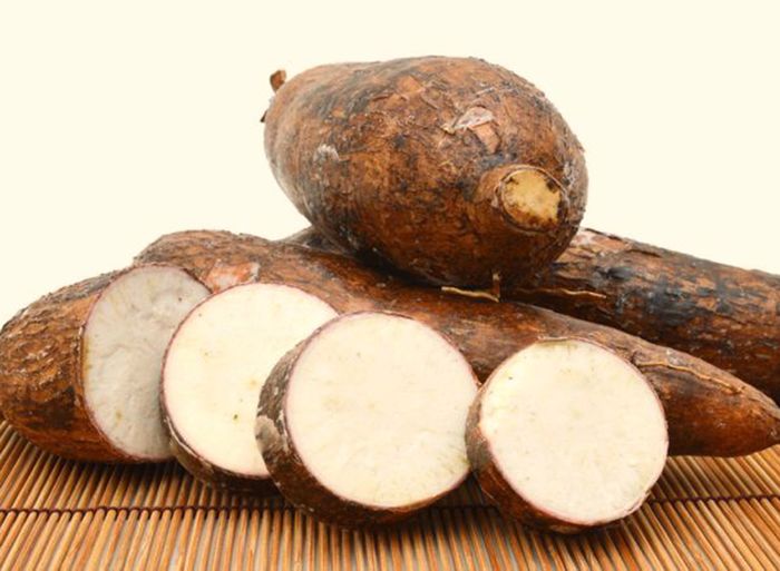 Pemilihan singkong bisa menentukan kerenyahan dari keripik singkong balado