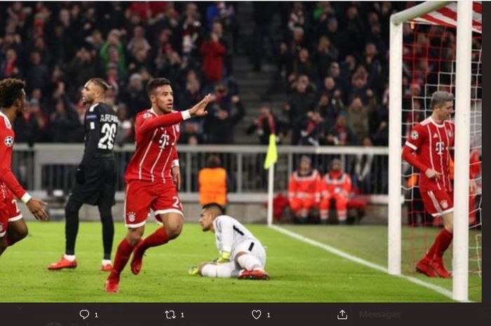 Corentin Tolisso merayakan golnya dalam duel Bayern Muenchen vs Paris Saint-Germain di Liga Champions 2017-2018.