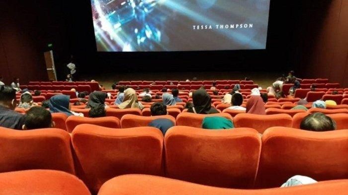Yes! Kabar gembira bikers, kabar gembira bikers bioskop diperbolehkan buka lagi, begini kata Anies.