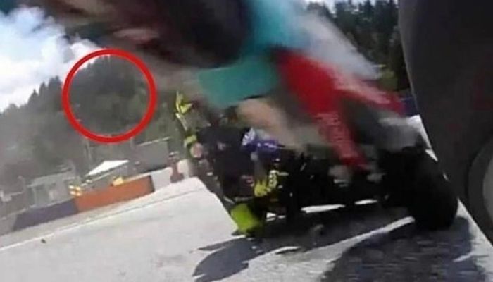 Legenda Moto3 Jakub Kornfeil Mengaku Lihat Arwah Simoncelli Selamatkan Rossi di MotoGP Austria