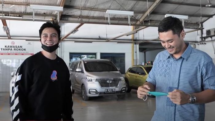 Baim Wong bertemu dengan Panji Trihatmodjo