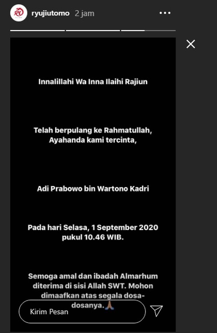 Unggahan InstaStory dari Ryuji Utomo yang mengabarkan kabar duka sang ayah, Adi Prabowo