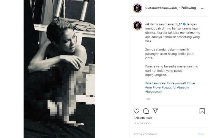 Nikita Mirzani pasang foto seksi sembari tuliskan kalimat bijak.