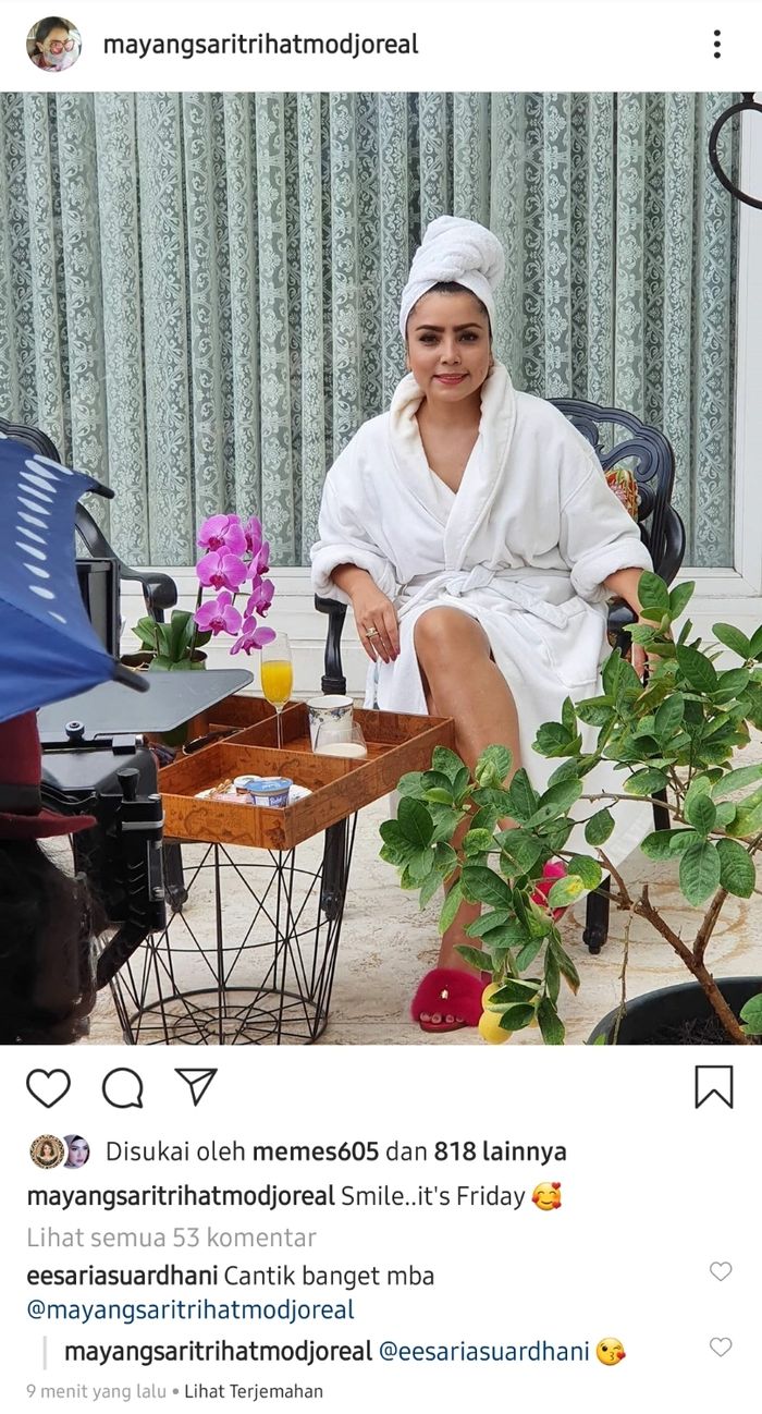 Postingan Mayangsari tampil cantik dengan balutan handuk