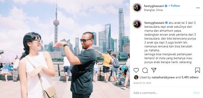Fanny Ghassani liburan bersama suaminya.