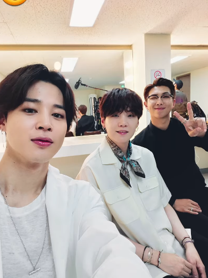 galaxy fold bts