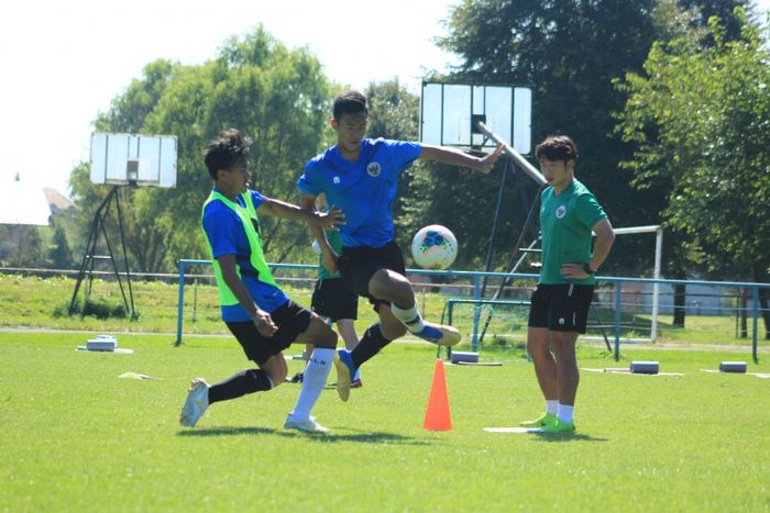 Para pemain timnas U-19 Indonesia menjalani latihan pemulihan pada Rabu (9/9/2020).