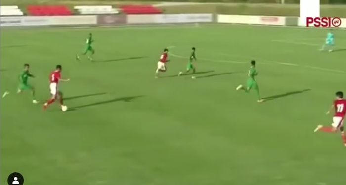 Proses terjadinya salah satu gol timnas U-19 Indonesia ke gawang timnas U-19 Arab Saudi, 11 September 2020
