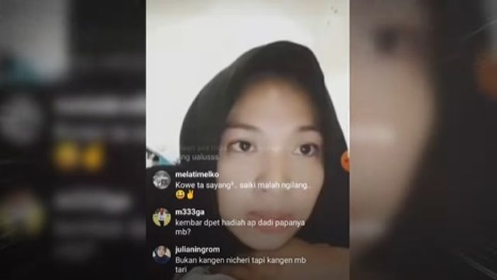 Mantan istri Dory Harsa tiba-tiba muncul ke publik