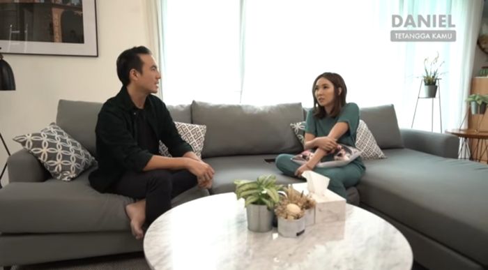 Gisel ungkap penyesalannya bercerai dari Gading Marten di hadapan Daniel Mananta