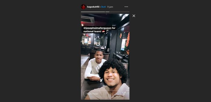 Bagus Kahfi makan bersama dengan pemain keturunan Indonesia, Joseph Simatupang Ferguson.